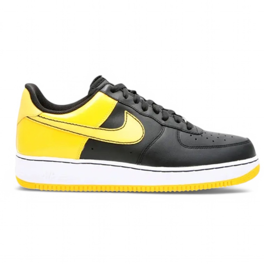 Nike Men's Black and Yellow Low-Top Sneakers